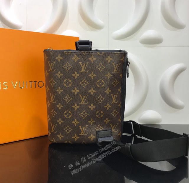 LV包 M44629 老花 Chalk單肩背包 頂級原單 LV抽繩包 自攀岩運動鎂粉袋  ydh2840